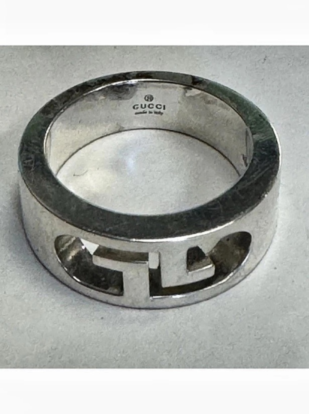 Vintage Y2K / Early 2000s Gucci Sterling Silver Cutout G Ring